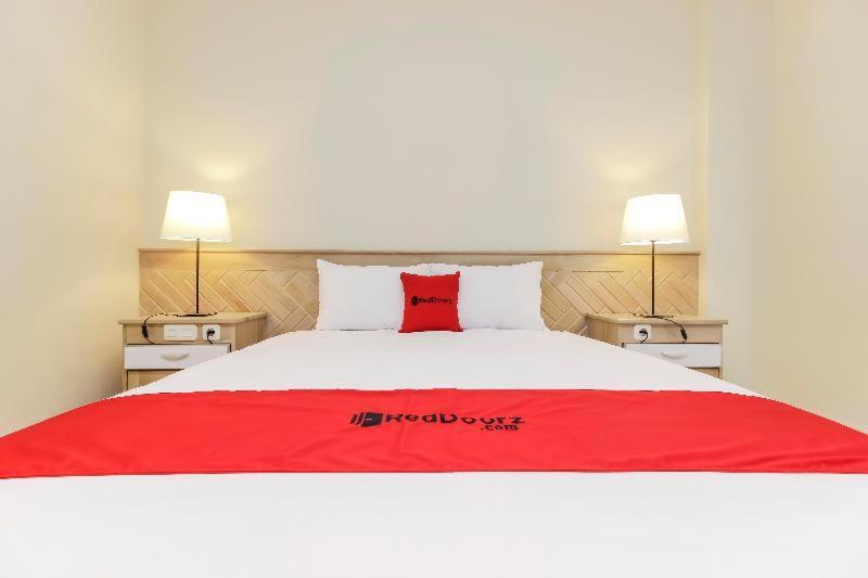 Reddoorz Premium Near Ragunan Zoo 2 Cakarta Oda fotoğraf